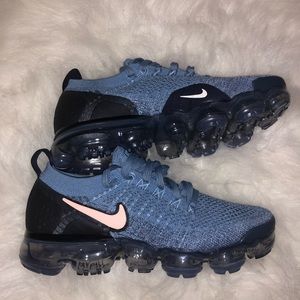 BRAND NEW NEVER WORN!! Nike Air VaporMax Flyknit 2